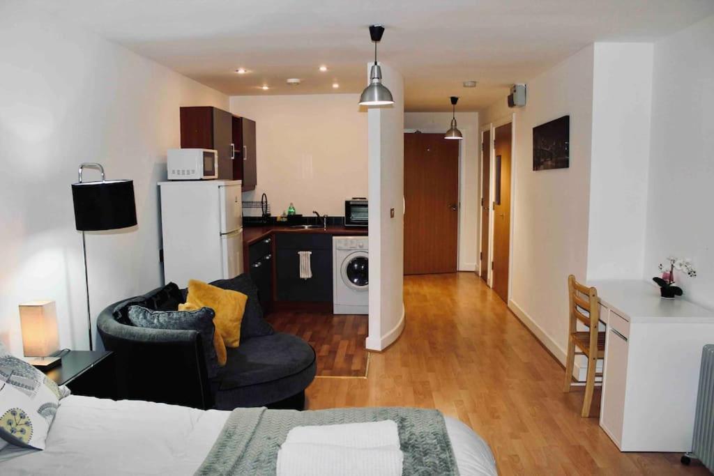 Modern City Central Studio Apt 버밍엄 외부 사진